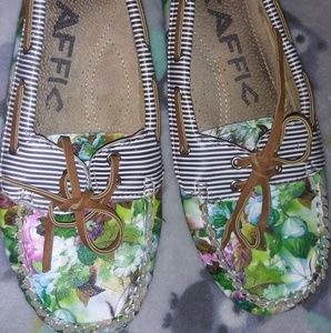 Women Sailboat shoes